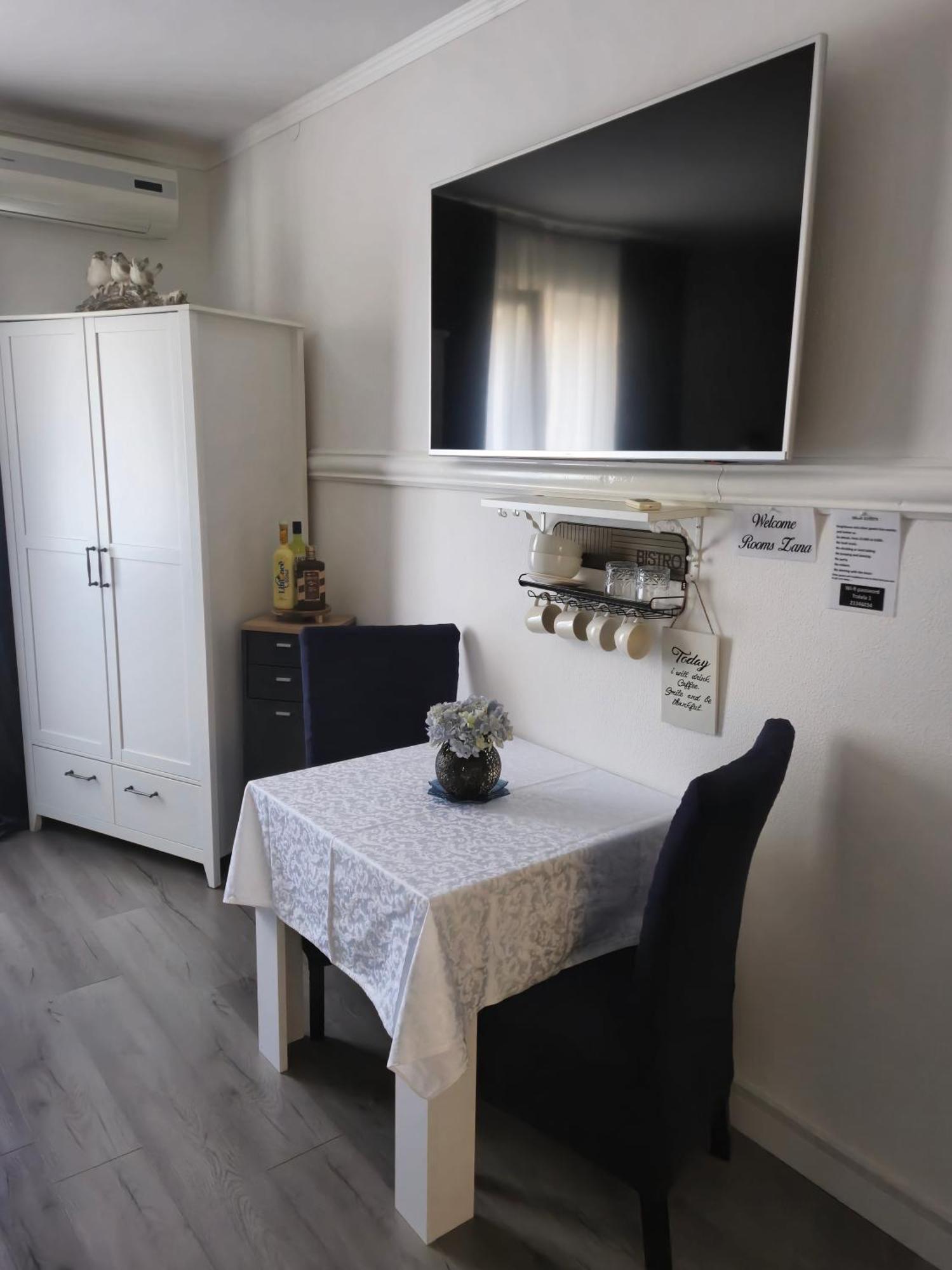 Rooms Zana Сплит Екстериор снимка